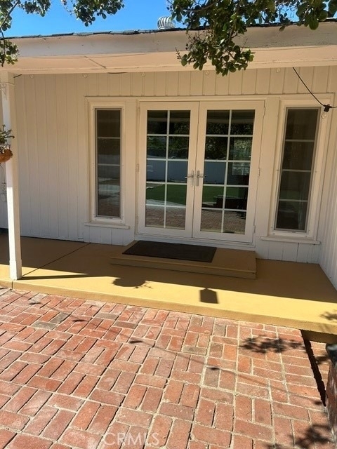5056 Woodman Avenue - Photo 33