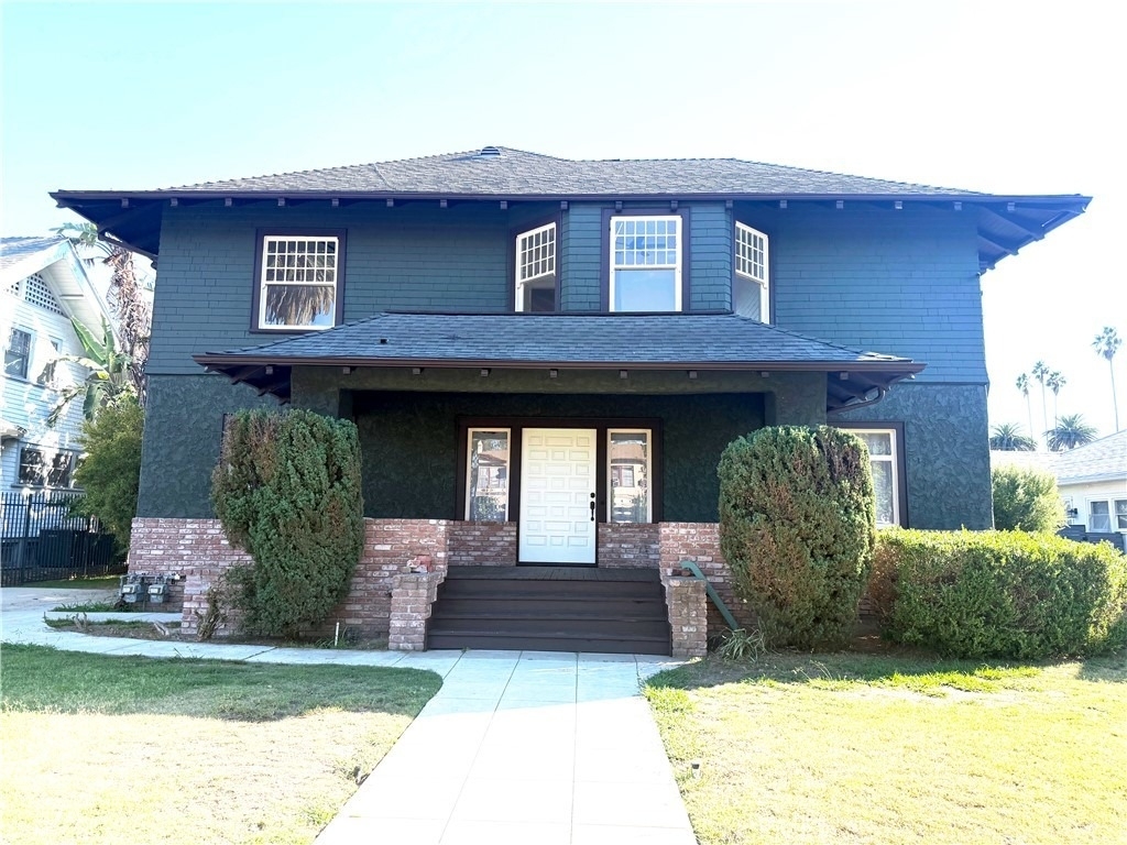 2336 W 23rd - Photo 0