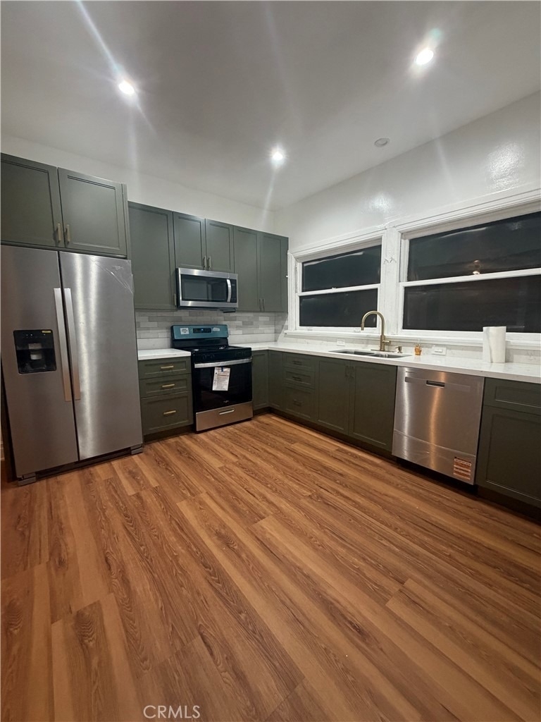 2336 W 23rd - Photo 4