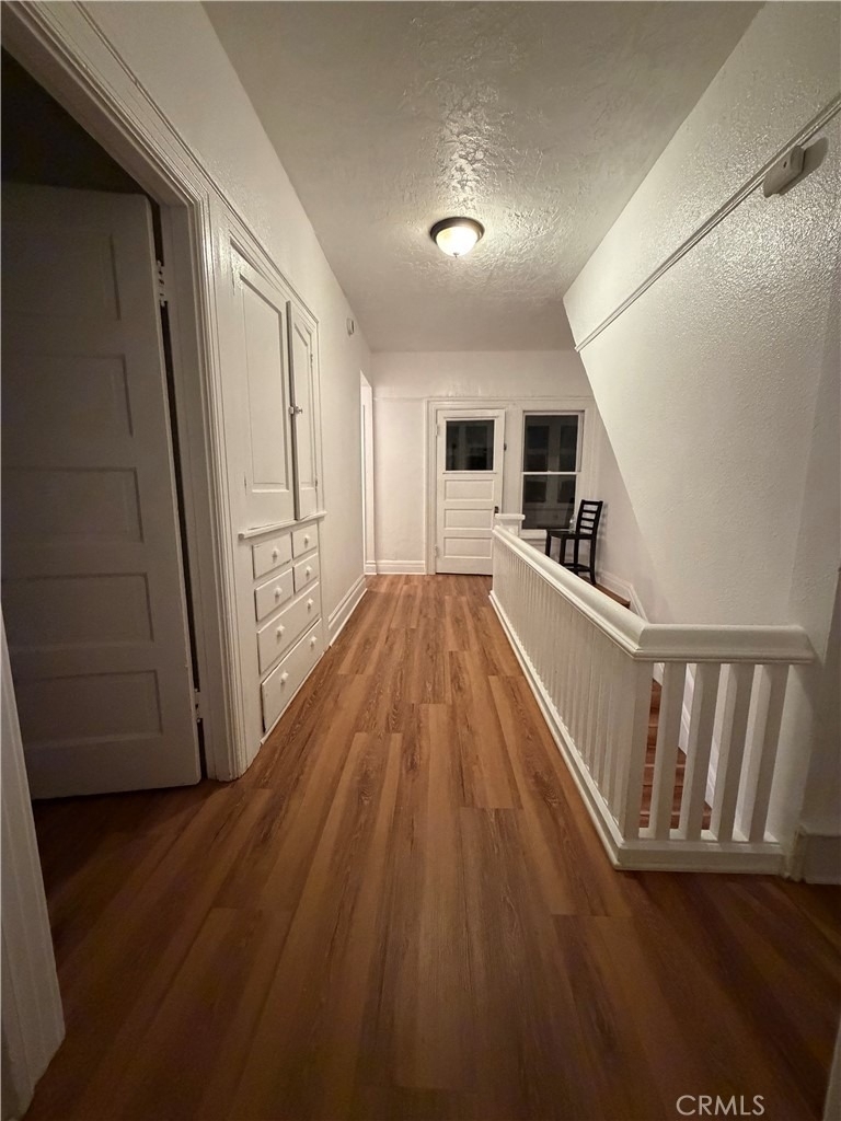 2336 W 23rd - Photo 2