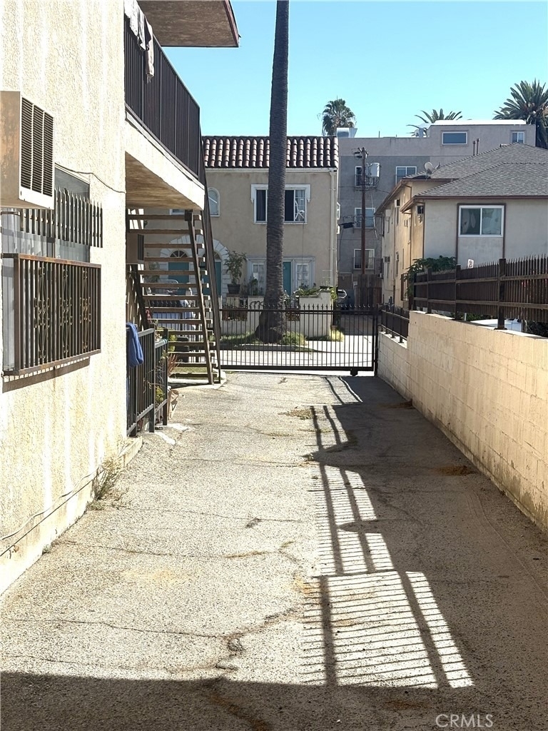 507 N Serrano Avenue - Photo 21