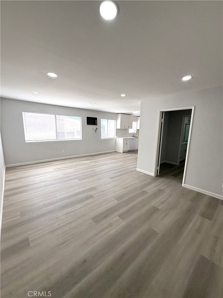 507 N Serrano Avenue - Photo 2
