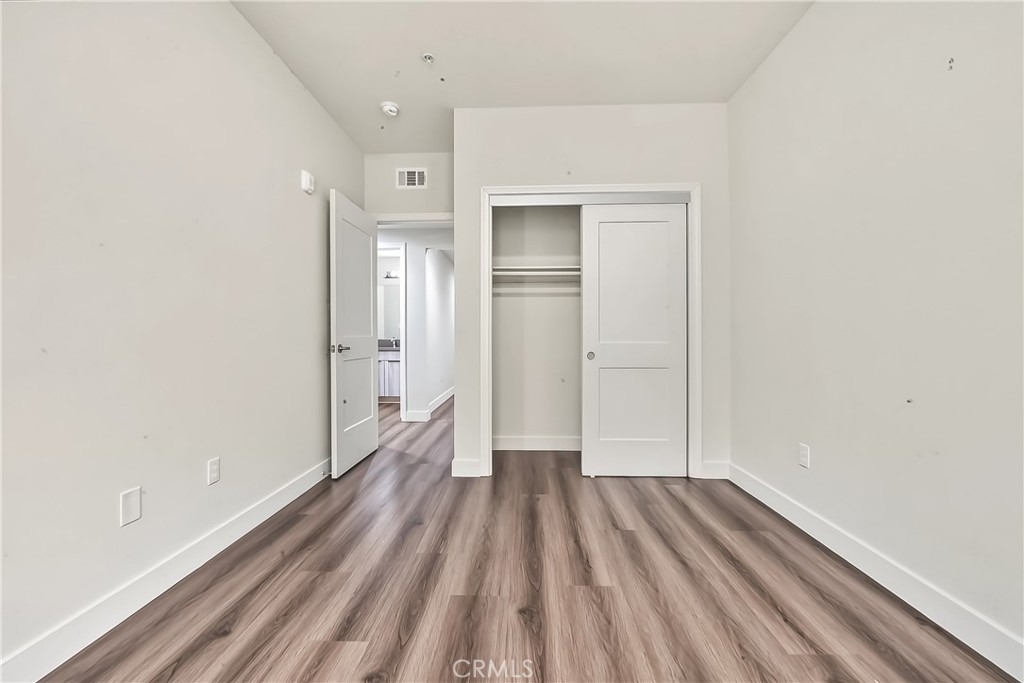 501 W Foothill Boulevard - Photo 19