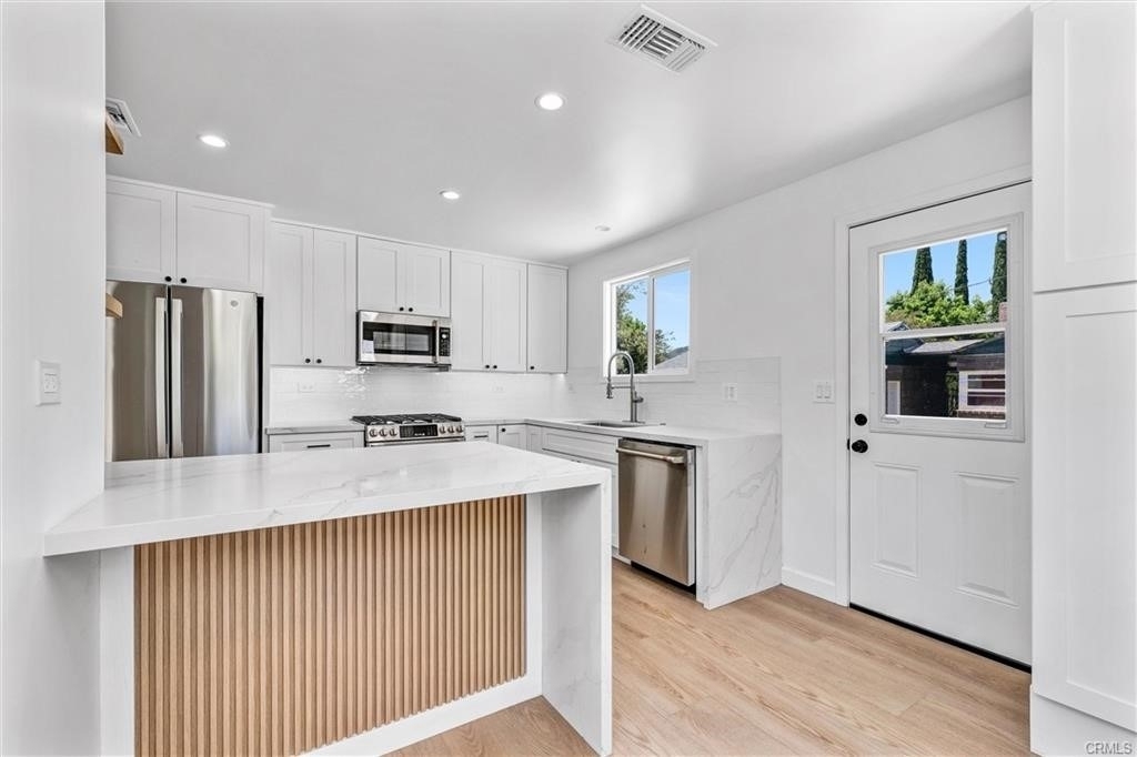 905 Arwin Street - Photo 9