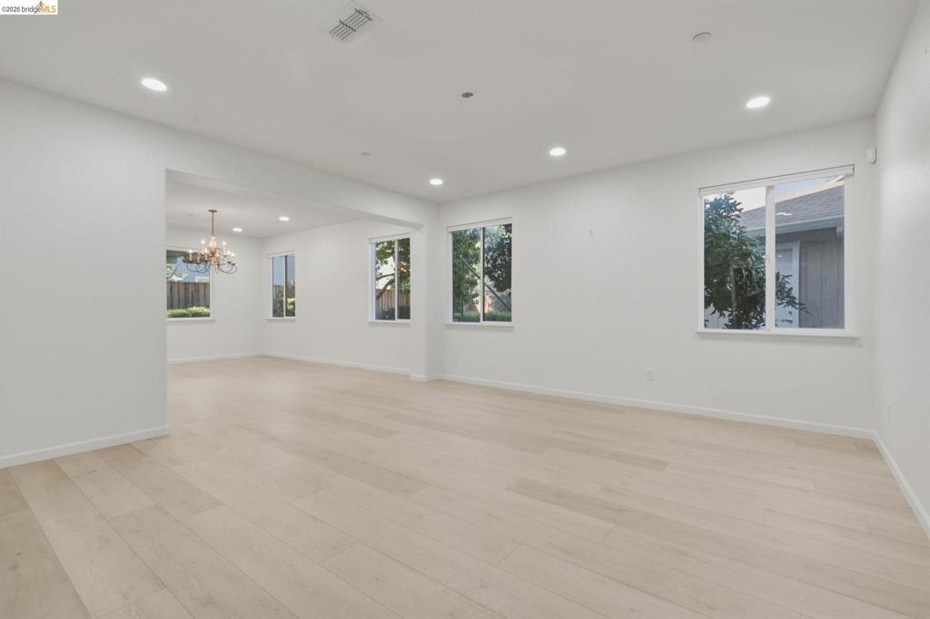 370 Dante Ct - Photo 4