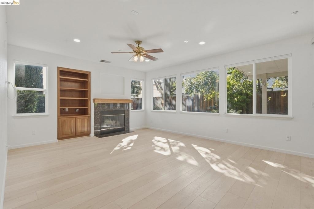 370 Dante Ct - Photo 13