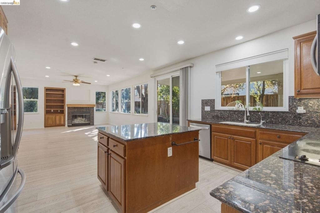 370 Dante Ct - Photo 10