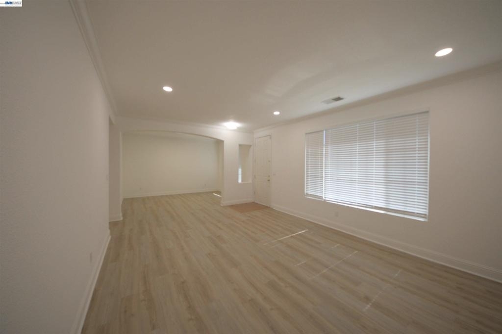 7 Diamondwood Ct - Photo 3