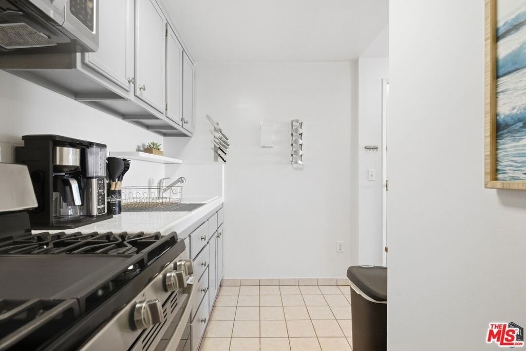16 Clubhouse Avenue - Photo 10