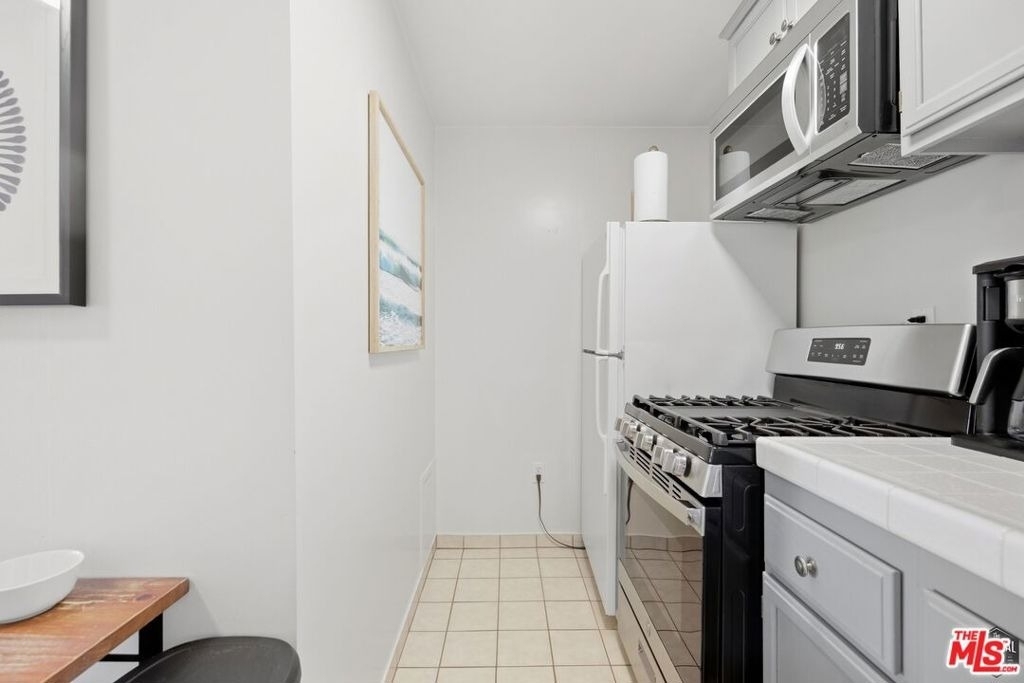 16 Clubhouse Avenue - Photo 9