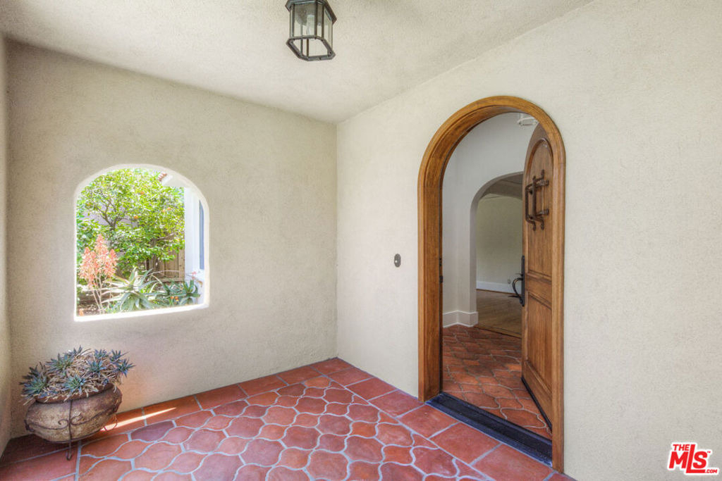 1330 Las Flores Drive - Photo 3