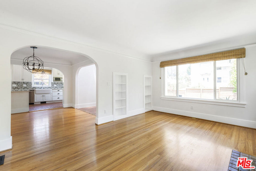 1330 Las Flores Drive - Photo 7
