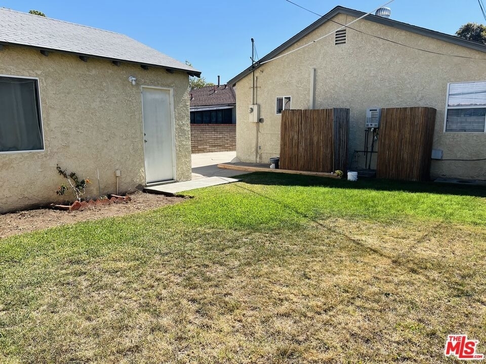 3129 Norwich Avenue - Photo 18