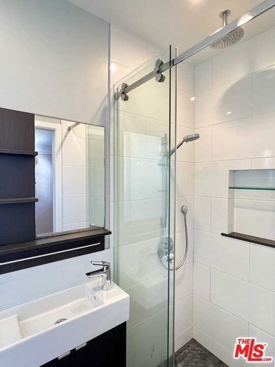 3129 Norwich Avenue - Photo 12
