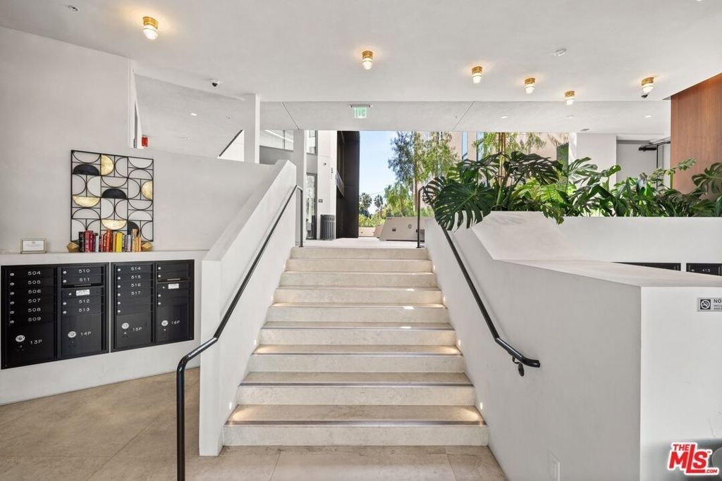 3004 Sunset Boulevard - Photo 12