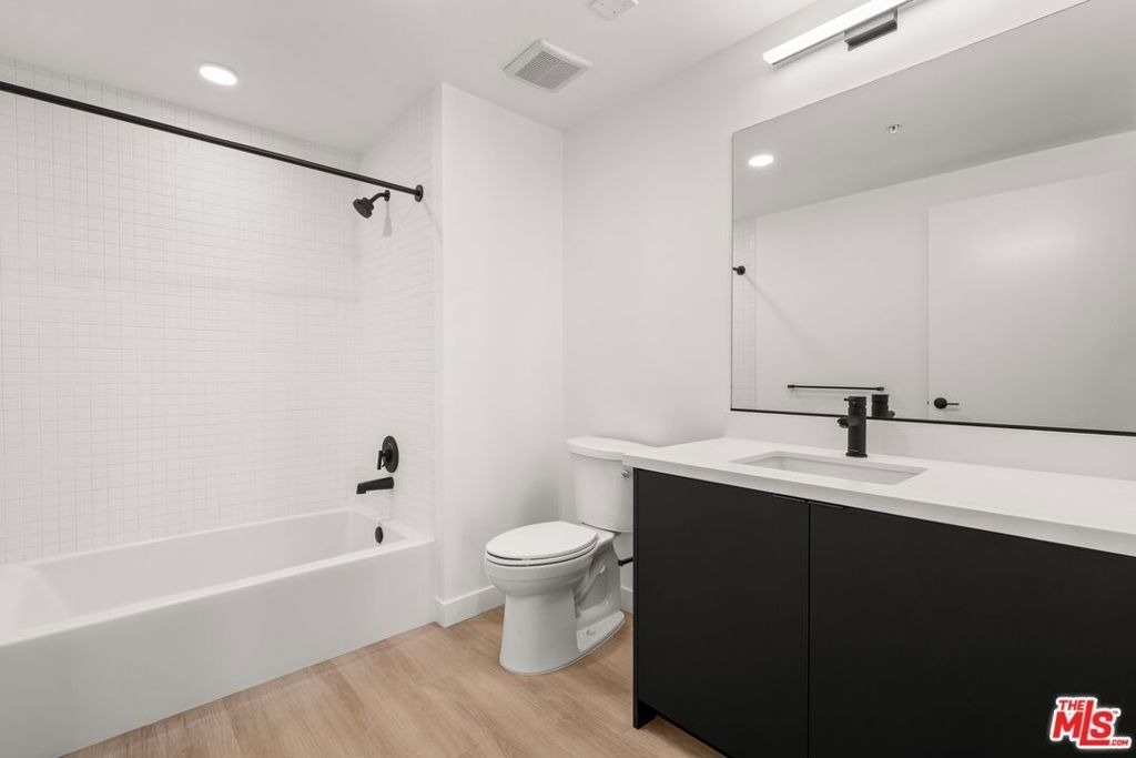 3004 Sunset Boulevard - Photo 6
