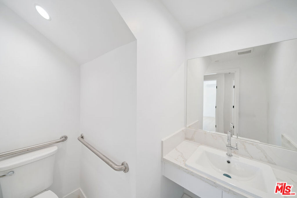 5655 Case Avenue - Photo 5