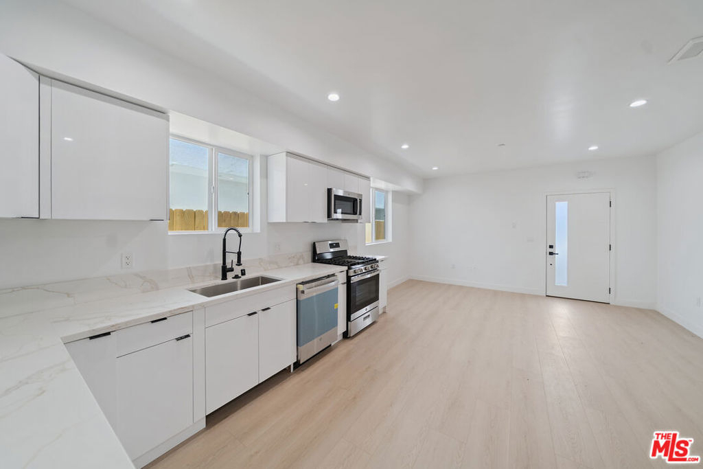 5655 Case Avenue - Photo 2