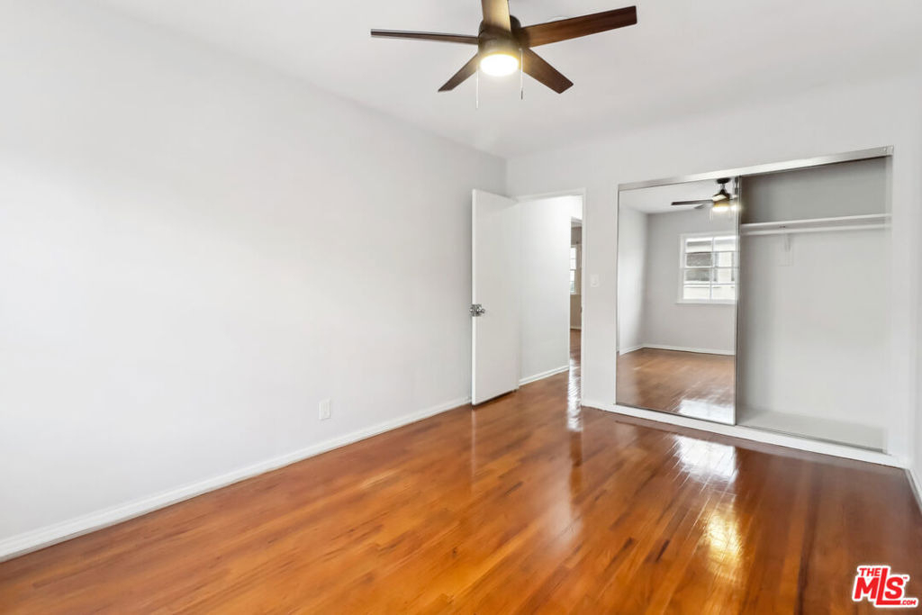 5335 Vantage Avenue - Photo 18
