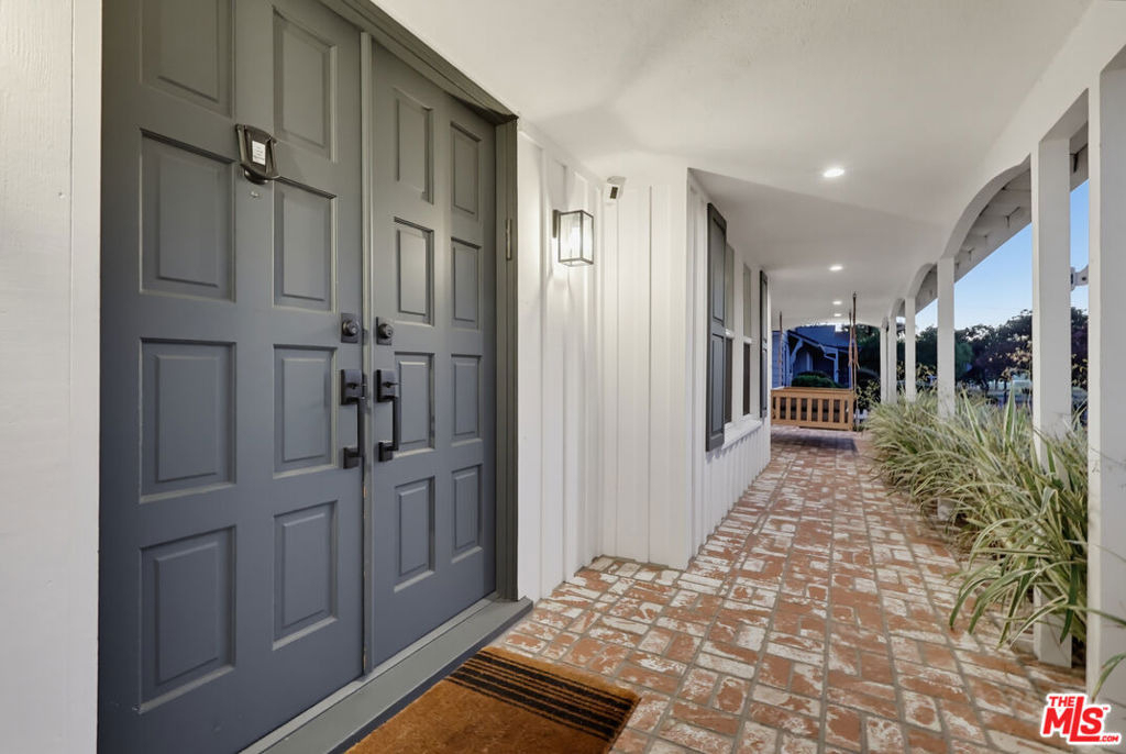 12822 Waddell Street - Photo 3