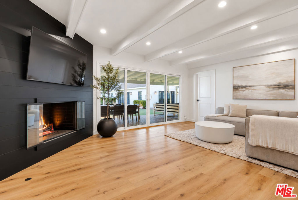 12822 Waddell Street - Photo 5