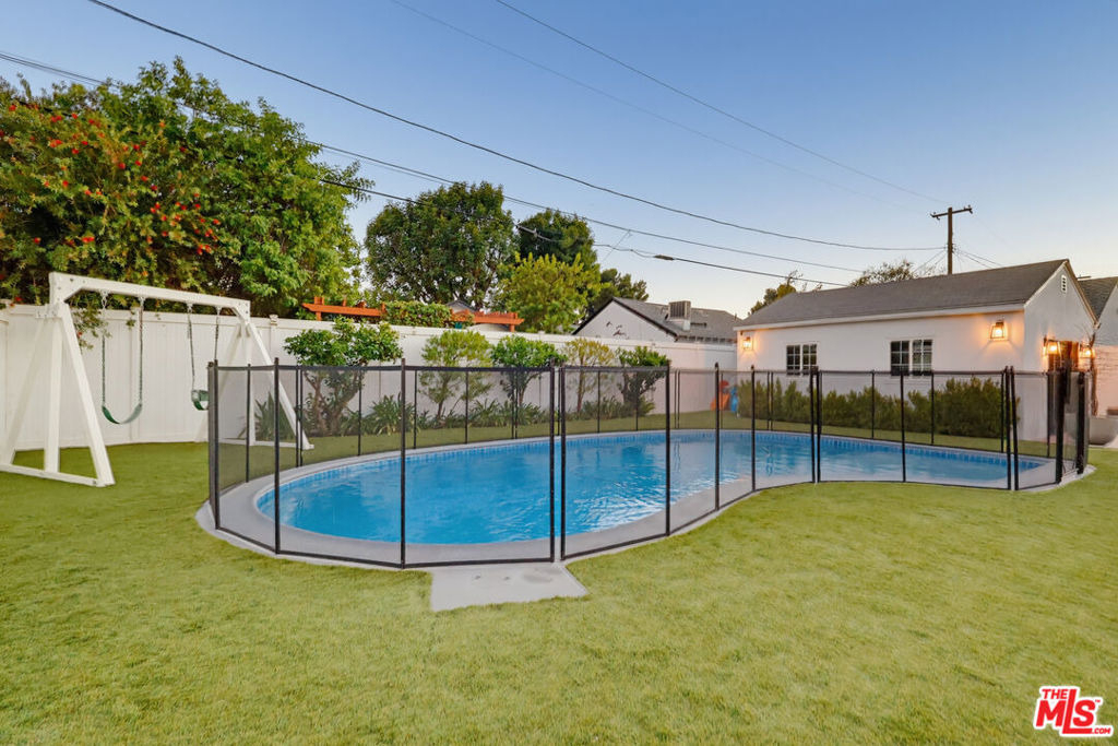 12822 Waddell Street - Photo 30