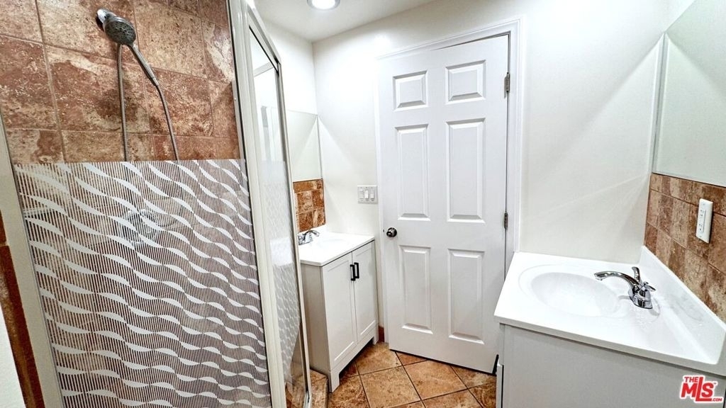 6433 Oakdale Avenue - Photo 14