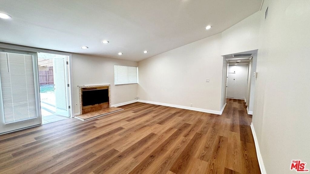 6433 Oakdale Avenue - Photo 17