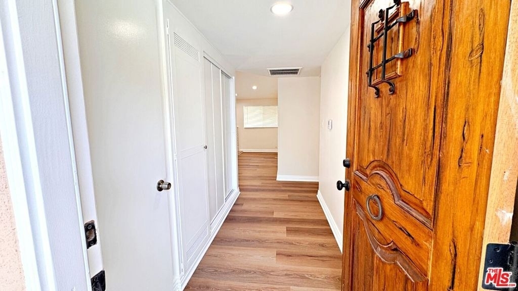 6433 Oakdale Avenue - Photo 3