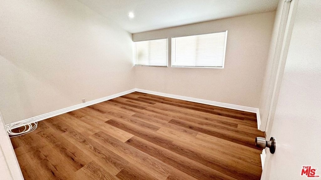6433 Oakdale Avenue - Photo 18
