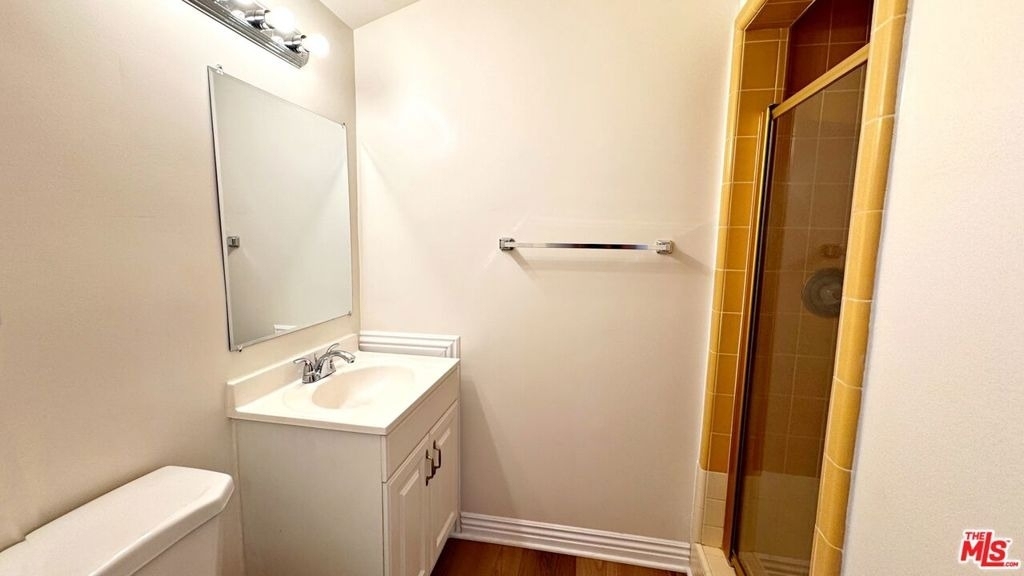 6433 Oakdale Avenue - Photo 10