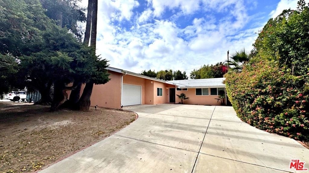 6433 Oakdale Avenue - Photo 1