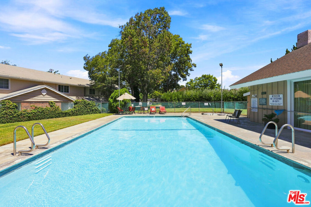 3500 W Manchester Boulevard - Photo 25