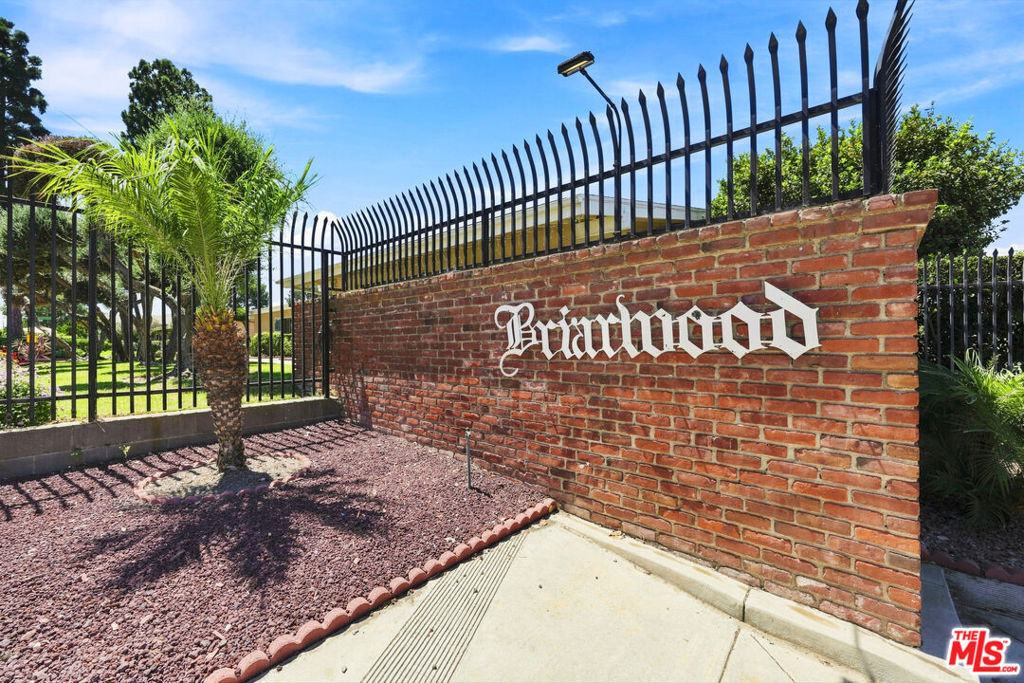 3500 W Manchester Boulevard - Photo 22