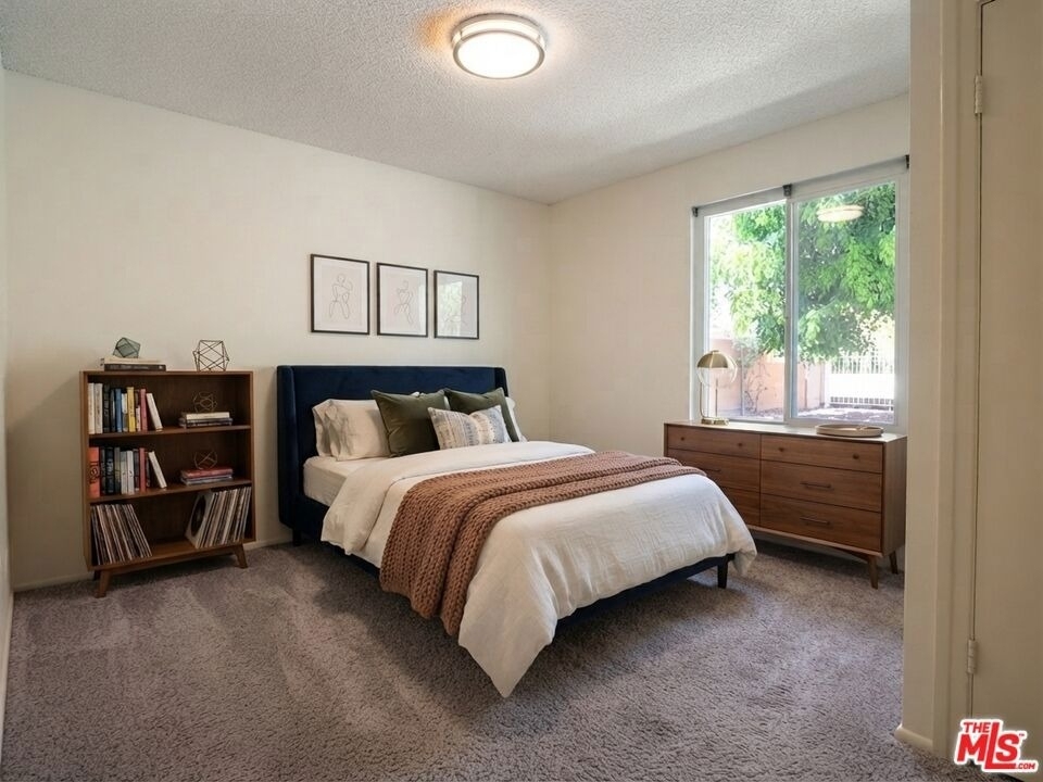 10933 Wellworth Avenue - Photo 3