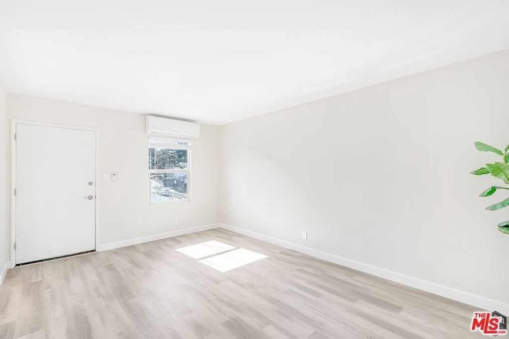 7020 Glasgow Avenue - Photo 3
