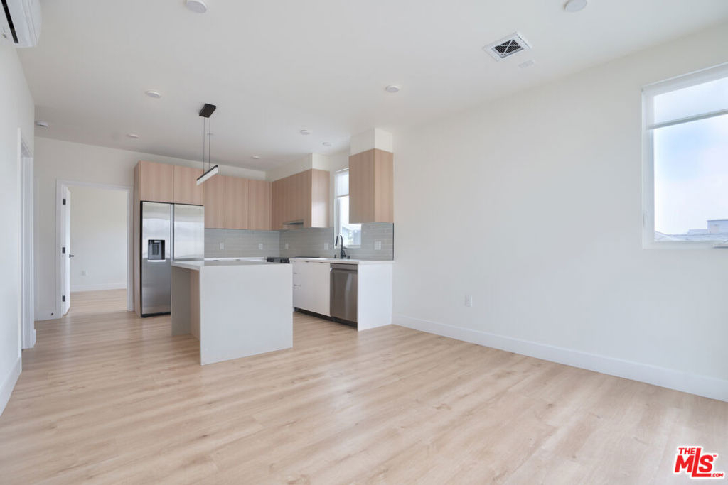 5657 Virginia Avenue - Photo 5