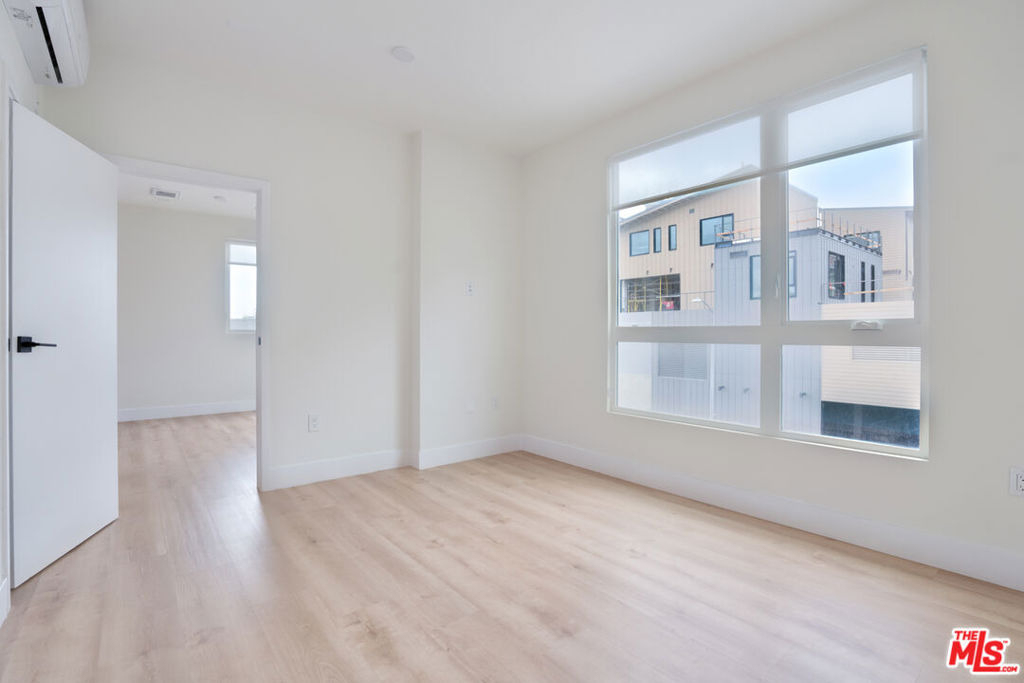 5657 Virginia Avenue - Photo 7