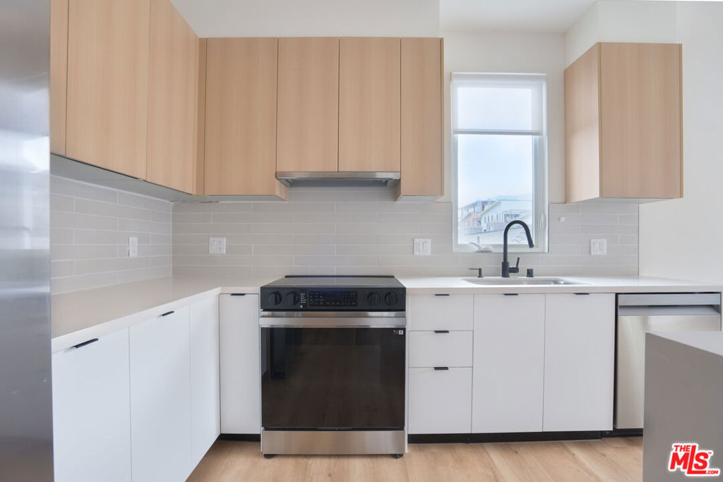 5657 Virginia Avenue - Photo 3