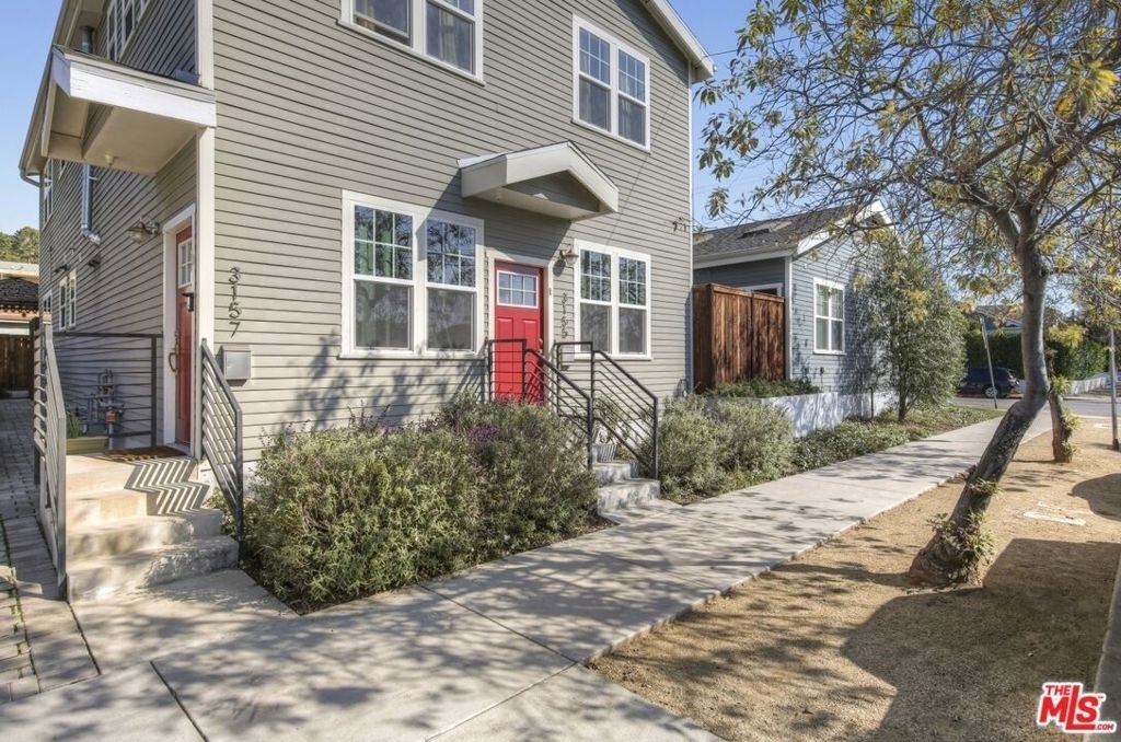 3157 Estara Avenue - Photo 0