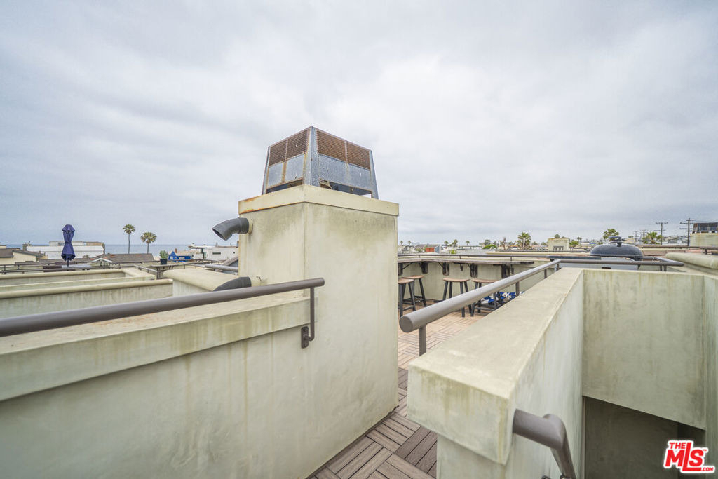 642 Hermosa Avenue - Photo 27