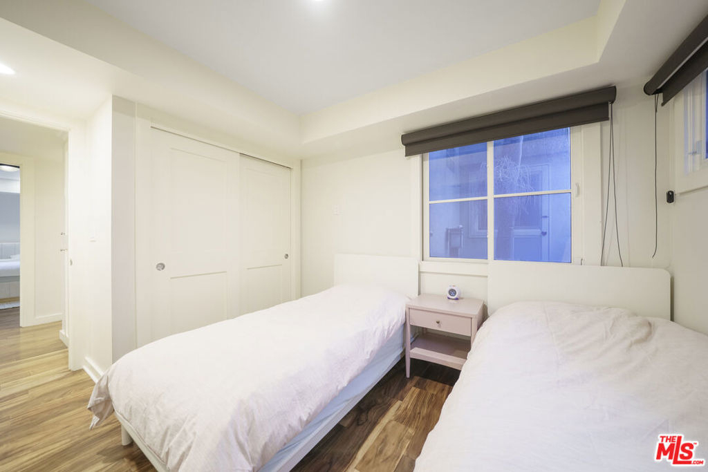 642 Hermosa Avenue - Photo 23