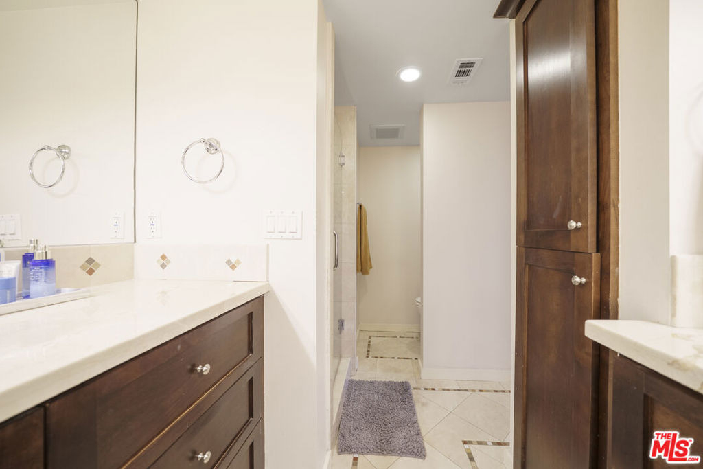 642 Hermosa Avenue - Photo 18