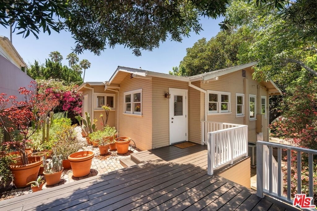 1336 Edgecliffe Drive - Photo 18