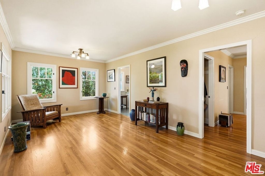 1336 Edgecliffe Drive - Photo 5