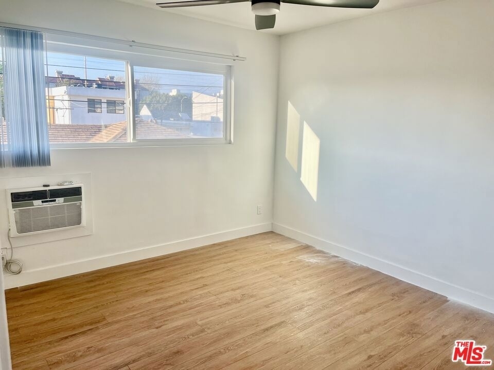 3824 Keystone Avenue - Photo 9