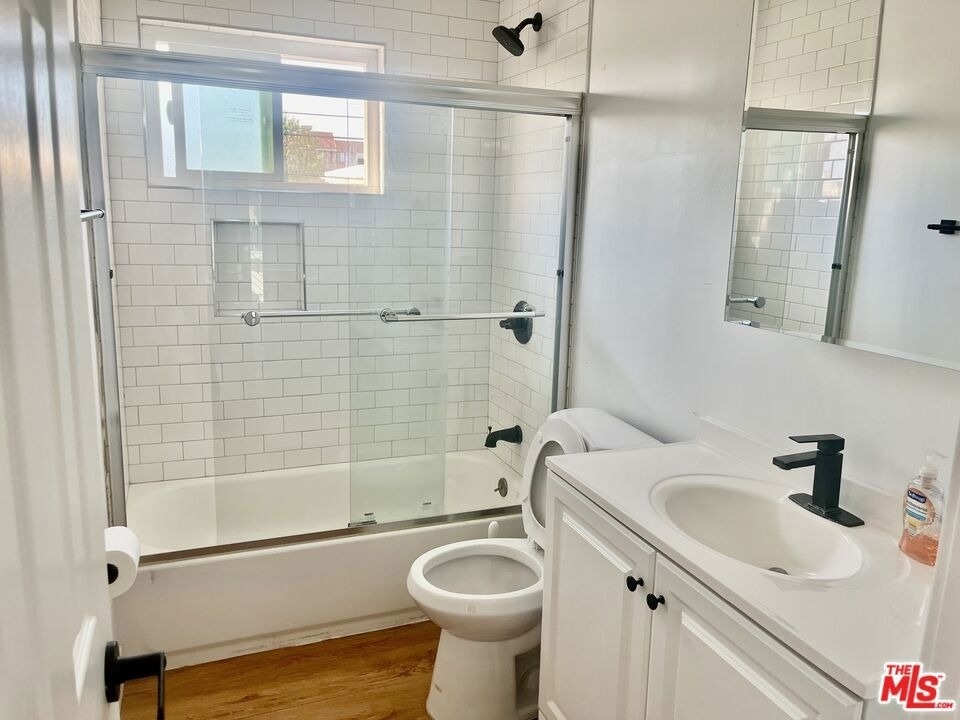 3824 Keystone Avenue - Photo 8