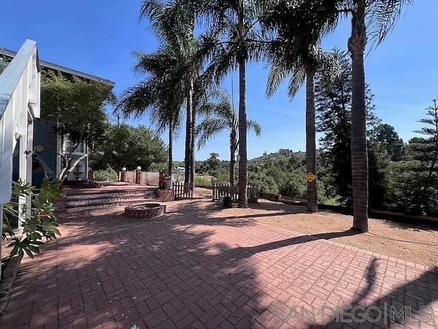 9960 W Lilac - Photo 1