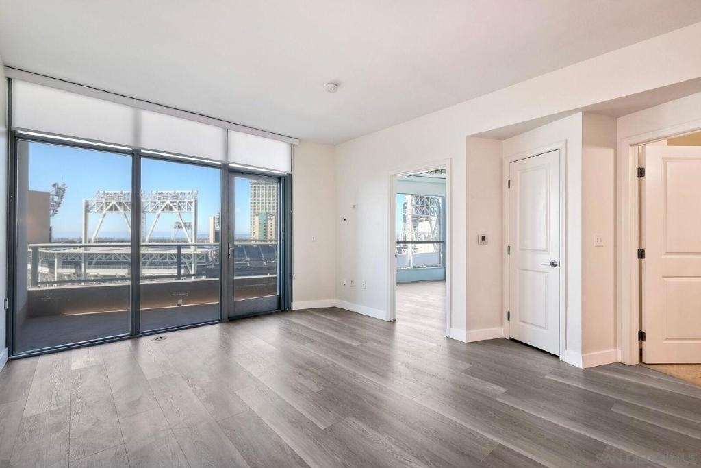 253 10th Ave - Photo 15