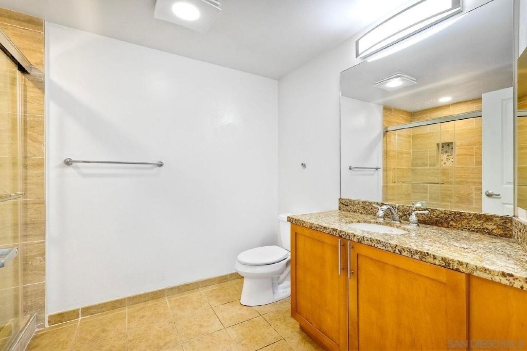253 10th Ave - Photo 5